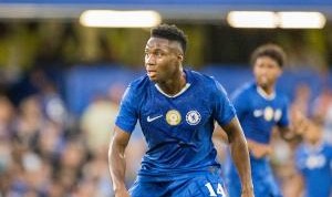 TA：切尔西担心埃苏戈接受大腿伤势手术后，将缺席至2026年