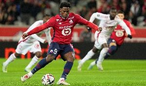 九游体育官网-斯基拉：那不勒斯向戴维提供4+1合同&amp;年薪600万欧 国米尤文仍有意